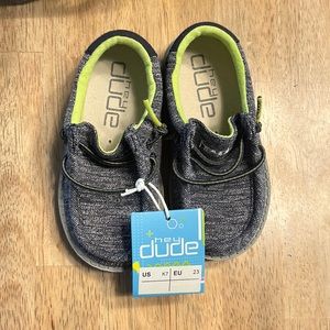 Hey Dudes toddler size 7
